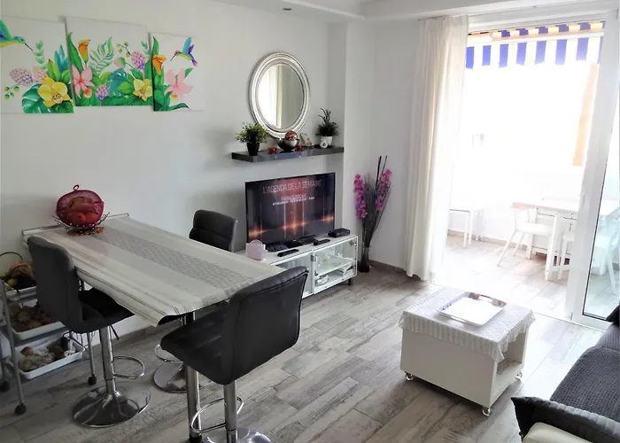 Sunset Apartment With Sea View And Free Wifi In The Heart Of Las Americas